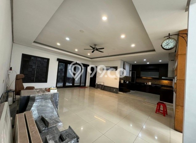 For Sale! Premium House LT 200m2 Desain Elegan di Taman Grisenda For Sale! Premium House LT 200m2 Desain Elegan di Taman Grisenda