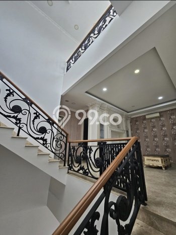 Hunian Elit LB 700m2 Siap Huni Desain Elegan di Pluit, Jakarta Utara Hunian Elit LB 700m2 Siap Huni Desain Elegan di Pluit, Jakarta Utara