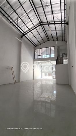 Gudang Dijual di Jakarta Utara LT 270m2 & LB 350m2 Lokasi Terbaik! Gudang Dijual di Jakarta Utara LT 270m2 & LB 350m2 Lokasi Terbaik!