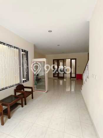 For Sale! Luxury House LT 171m2 Desain Elegan di Taman Grisenda For Sale! Luxury House LT 171m2 Desain Elegan di Taman Grisenda