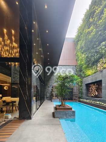 Rumah Mewah LB 1300m2 Siap Pakai Desain Elegan di Pantai Indah Kapuk, Jakarta Utara Rumah Mewah LB 1300m2 Siap Pakai Desain Elegan di Pantai Indah Kapuk, Jakarta Utara