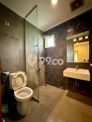Rumah sewa siap huni 4 KT di Pantai Indah Kapuk, Jakarta Utara Rumah sewa siap huni 4 KT di Pantai Indah Kapuk, Jakarta Utara