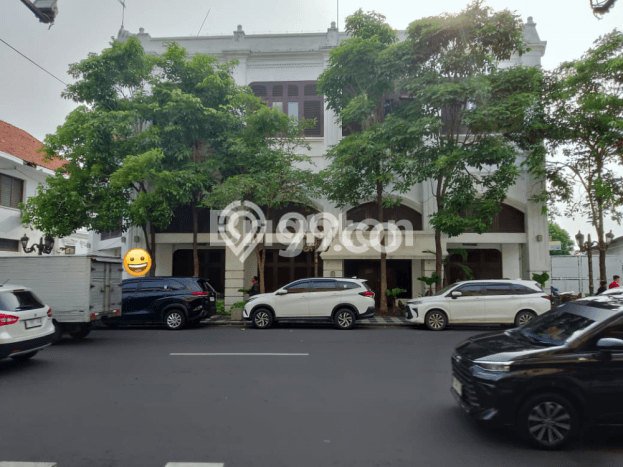 Komersial Dijual di Surabaya LT 3180m2 & LB 1100m2 Lokasi Terbaik! Komersial Dijual di Surabaya LT 3180m2 & LB 1100m2 Lokasi Terbaik!