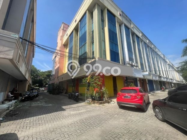 Ruko Dijual di Prime Area Jakarta Utara Luas 300m2 Ruko Dijual di Prime Area Jakarta Utara Luas 300m2