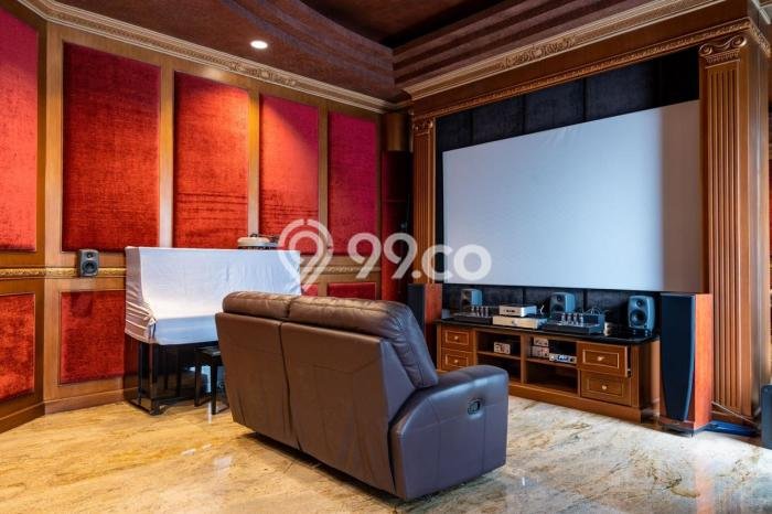 Rumah Eksklusif Dijual LT 420m2 di Kelapa Gading, Jakarta Utara Rumah Eksklusif Dijual LT 420m2 di Kelapa Gading, Jakarta Utara