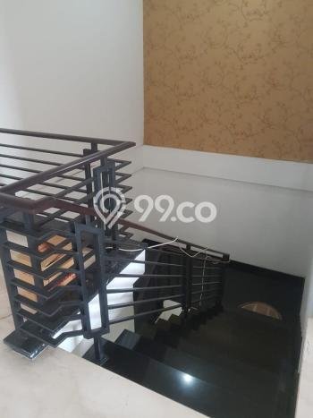Dijual Rumah Premium dengan Fasilitas Sekitar Komplit di Tandes, Surabaya Dijual Rumah Premium dengan Fasilitas Sekitar Komplit di Tandes, Surabaya