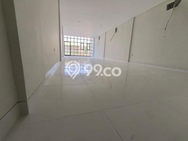 Ruko untuk Disewa di Pusat Surabaya Luas Bangunan 1080m2 Ruko untuk Disewa di Pusat Surabaya Luas Bangunan 1080m2