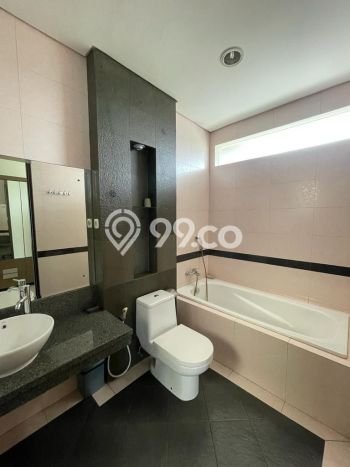 Disewakan! Rumah 4 Kamar Tidur &
3 Kamar Mandi di Sukomanunggal, Surabaya Disewakan! Rumah 4 Kamar Tidur &
3 Kamar Mandi di Sukomanunggal, Surabaya