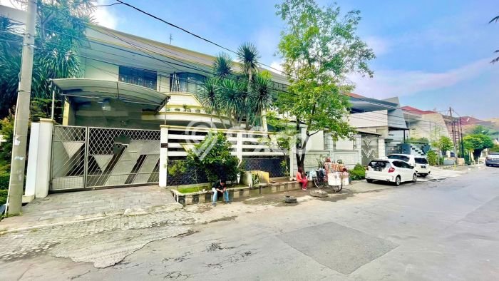Best Deal Hunian Mewah Ideal dan Luas di Mulyorejo, Surabaya Best Deal Hunian Mewah Ideal dan Luas di Mulyorejo, Surabaya