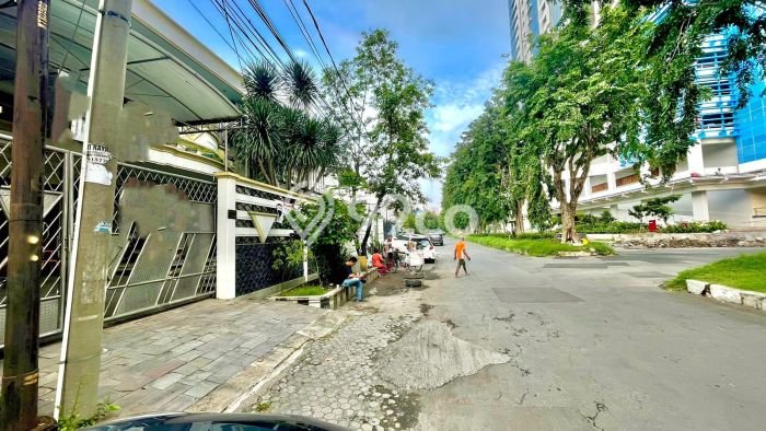 Best Deal Hunian Mewah Ideal dan Luas di Mulyorejo, Surabaya Best Deal Hunian Mewah Ideal dan Luas di Mulyorejo, Surabaya