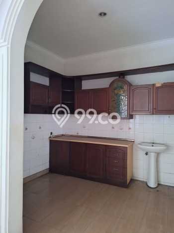 UNIT TERBATAS! Rumah area , 6 KT, LT 600m2m² LB 550m2m² UNIT TERBATAS! Rumah area , 6 KT, LT 600m2m² LB 550m2m²