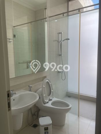 Ready to Use! Premium House LT 288m2 Desain Elegan di Pakuwon City Ready to Use! Premium House LT 288m2 Desain Elegan di Pakuwon City