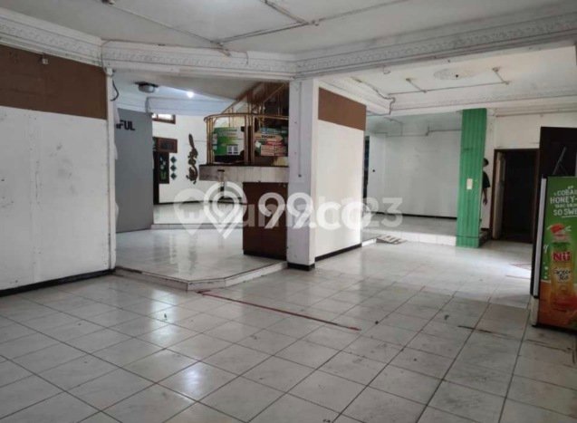 Rumah Sewa Surabaya LT 600m2 LB 800m2 Kawasan Raya Margorejo Rumah Sewa Surabaya LT 600m2 LB 800m2 Kawasan Raya Margorejo