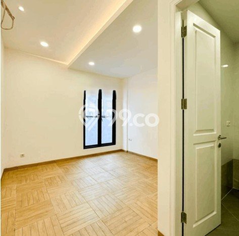 Rumah Elit LB 140m2 Siap Pakai Desain Elegan di Sektor 9-Bintaro, Tangerang Selatan Rumah Elit LB 140m2 Siap Pakai Desain Elegan di Sektor 9-Bintaro, Tangerang Selatan