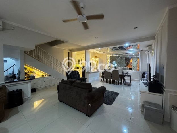 Dijual Rumah Mewah Elegan Dengan View Cantik di Sektor 7-Bintaro, Tangerang Selatan Dijual Rumah Mewah Elegan Dengan View Cantik di Sektor 7-Bintaro, Tangerang Selatan