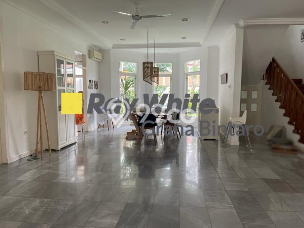 Siap Huni Rumah Mewah 4 Kamar di Cilandak Dekat ke Mana Saja Siap Huni Rumah Mewah 4 Kamar di Cilandak Dekat ke Mana Saja