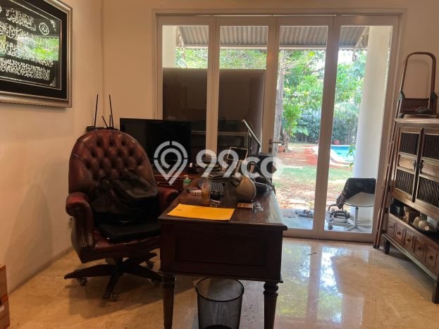 Rumah Mewah LB 600m2 Siap Pakai Desain Elegan di Kemang, Jakarta Selatan Rumah Mewah LB 600m2 Siap Pakai Desain Elegan di Kemang, Jakarta Selatan