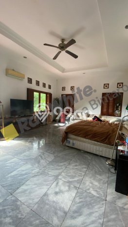 Rumah Luxury Modern Tanpa Renovasi di Cirendeu Jakarta Selatan Rumah Luxury Modern Tanpa Renovasi di Cirendeu Jakarta Selatan