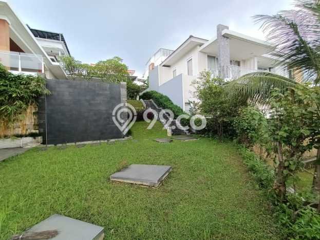 Ready to Use! Premium House LT 696m2 Desain Elegan di Sentul City Ready to Use! Premium House LT 696m2 Desain Elegan di Sentul City