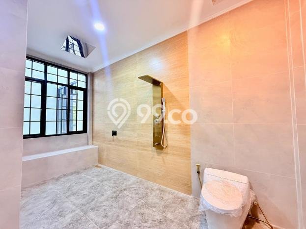 For Sale! Premium House LT 346m2 Desain Modern di Sentul City For Sale! Premium House LT 346m2 Desain Modern di Sentul City