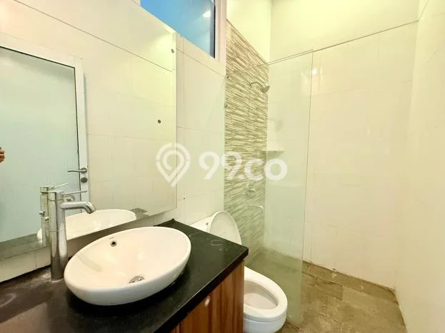 Disewakan! Rumah 4 Kamar Tidur &
4 Kamar Mandi di Sentul City, Bogor Disewakan! Rumah 4 Kamar Tidur &
4 Kamar Mandi di Sentul City, Bogor