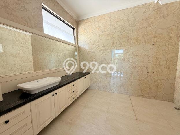 Rumah Elit LB 450m2 Siap Pakai Desain Elegan di Sentul City, Bogor Rumah Elit LB 450m2 Siap Pakai Desain Elegan di Sentul City, Bogor