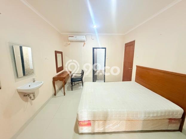 HUNIAN EKSKLUSIF! Rumah area , 4 KT, Konsep Modern, LT 180m2m² Bangunan 200m2m² HUNIAN EKSKLUSIF! Rumah area , 4 KT, Konsep Modern, LT 180m2m² Bangunan 200m2m²