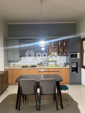 Rumah Mewah LB 350m2 Siap Pakai Desain Elegan di Buah Batu, Bandung Rumah Mewah LB 350m2 Siap Pakai Desain Elegan di Buah Batu, Bandung
