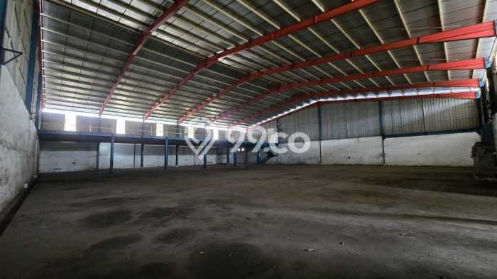Gudang untuk Disewa di Pusat Cimahi Luas Bangunan 1800m2 Gudang untuk Disewa di Pusat Cimahi Luas Bangunan 1800m2