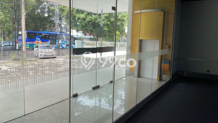 Kantor Kawasan Komersial di Riau, Luas 600m², Ramai Kantor Kawasan Komersial di Riau, Luas 600m², Ramai