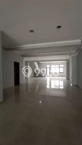 Komersial Area Komersial di Surya Sumantri, Luas 750m², Posisi Prima Komersial Area Komersial di Surya Sumantri, Luas 750m², Posisi Prima