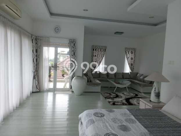 Rumah Elit LB 360m2 Siap Pakai Desain Elegan di Resor Dago Pakar, Bandung Rumah Elit LB 360m2 Siap Pakai Desain Elegan di Resor Dago Pakar, Bandung