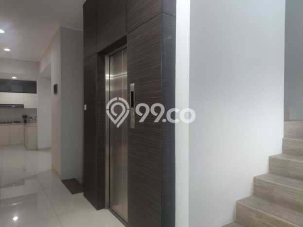 Rumah Luxury Modern Siap Huni di Setra Sari Bandung Rumah Luxury Modern Siap Huni di Setra Sari Bandung
