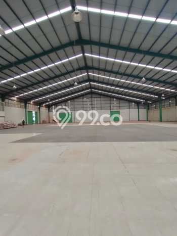 Gudang Ready di Garuda, Luas 420m², Area Komersial Gudang Ready di Garuda, Luas 420m², Area Komersial