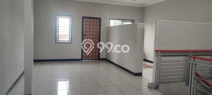 AREA BERKEMBANG! Kantor For Rent di Turangga, Luas 600m², Siap Usaha AREA BERKEMBANG! Kantor For Rent di Turangga, Luas 600m², Siap Usaha