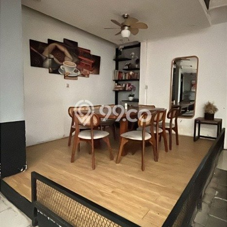 LOKASI BISNIS! Komersial Disewakan Kawasan Riau, Luas 230m², Jalan Utama, Ready Usaha LOKASI BISNIS! Komersial Disewakan Kawasan Riau, Luas 230m², Jalan Utama, Ready Usaha
