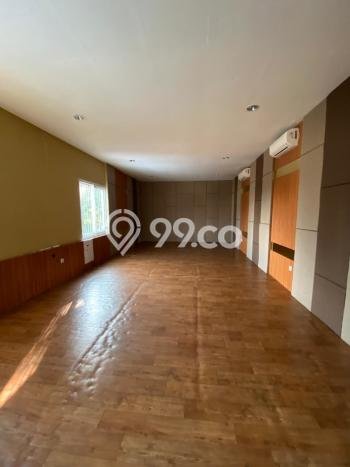 AREA BISNIS! Ruko di Surya Sumantri, Luas 185m2m², Area Premium AREA BISNIS! Ruko di Surya Sumantri, Luas 185m2m², Area Premium