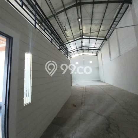 AREA BERKEMBANG! Gudang Disewakan di Kutawaringin, Luas 240m2m², Siap Bisnis AREA BERKEMBANG! Gudang Disewakan di Kutawaringin, Luas 240m2m², Siap Bisnis
