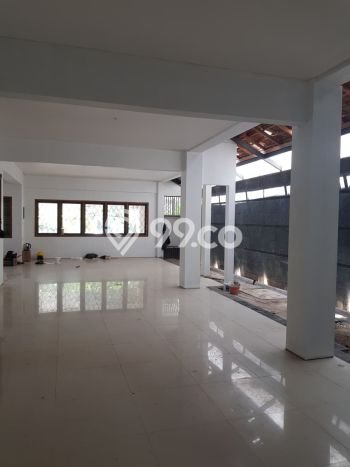 Komersial Disewa di Bandung dengan LB 250m2 Area Komersial Ramai Komersial Disewa di Bandung dengan LB 250m2 Area Komersial Ramai