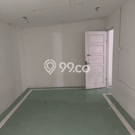 Ruko Kawasan Bisnis di , Luas 240m2m², Siap Usaha Ruko Kawasan Bisnis di , Luas 240m2m², Siap Usaha
