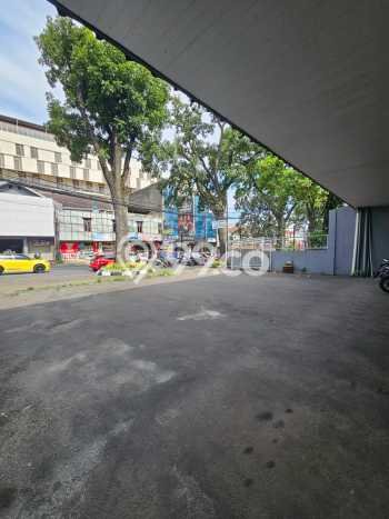 Disewakan Komersial di Kawasan Ramai Cihampelas Luas 375m2 Disewakan Komersial di Kawasan Ramai Cihampelas Luas 375m2