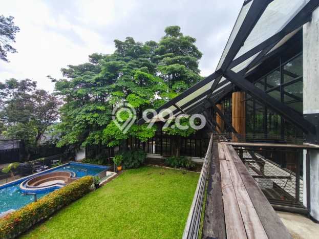Komersial untuk Disewa di Pusat Bandung Luas Bangunan 1700m2 Komersial untuk Disewa di Pusat Bandung Luas Bangunan 1700m2
