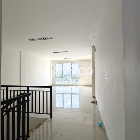 Ruko Area Komersial di Summarecon Bandung, Luas 198m², Posisi Prima Ruko Area Komersial di Summarecon Bandung, Luas 198m², Posisi Prima
