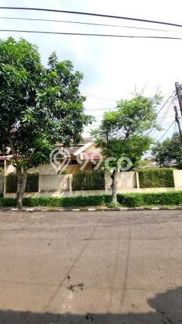 Jual Rumah Luas Megah Dengan View Eksklusif di Sektor 3 - Bintaro, Jakarta Selatan Jual Rumah Luas Megah Dengan View Eksklusif di Sektor 3 - Bintaro, Jakarta Selatan