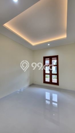 Rumah Modern 4 KT di Bintaro Jakarta Selatan Unfurnished Rumah Modern 4 KT di Bintaro Jakarta Selatan Unfurnished