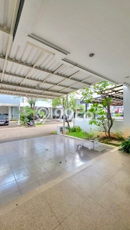 Rumah Luxury Modern Siap Huni di Sektor 9-Bintaro Tangerang Selatan Rumah Luxury Modern Siap Huni di Sektor 9-Bintaro Tangerang Selatan