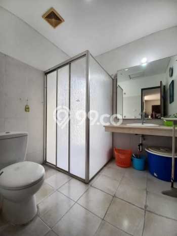 Rumah Mewah Siap Huni LT 408m2 di Pondok Aren, Tangerang Selatan Rumah Mewah Siap Huni LT 408m2 di Pondok Aren, Tangerang Selatan