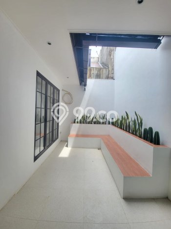 Ready to Use! Premium House LT 135m2 Desain Modern di Sektor 9-Bintaro Ready to Use! Premium House LT 135m2 Desain Modern di Sektor 9-Bintaro