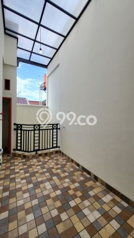 Rumah Modern 4 KT di Bintaro Jakarta Selatan Unfurnished Rumah Modern 4 KT di Bintaro Jakarta Selatan Unfurnished
