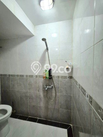 Hunian Cantik Modern Lb 210m2 di Pesanggrahan, Jakarta Selatan Hunian Cantik Modern Lb 210m2 di Pesanggrahan, Jakarta Selatan